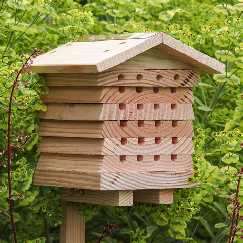 homemade mason bee house